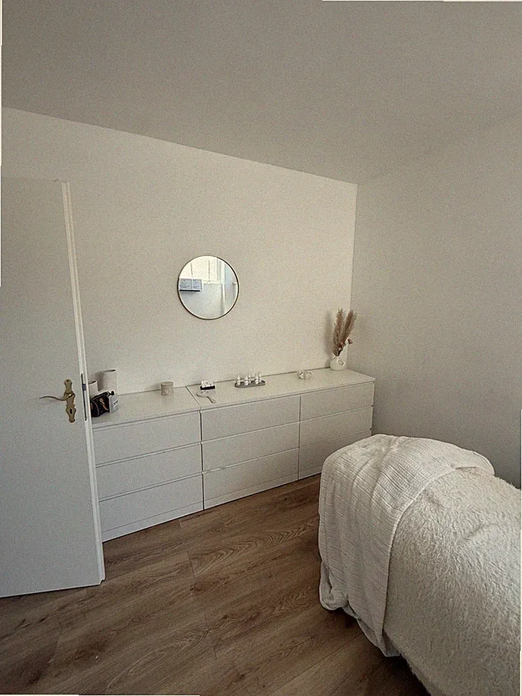IKEA Malm Kommode 6 Schubladen Weiß Holz rechteckig freistehend 121–160 cm