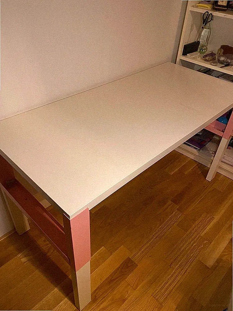 IKEA PAHL Schreibtisch Weiß/Rosa – gepflegt & stabil