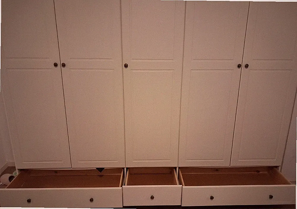 IKEA PAX Kleiderschrank 200x200 cm 4 Türen 3 Schubladen weiß matt