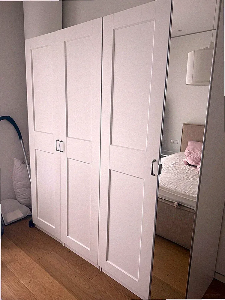 IKEA PAX Kleiderschrank mit GRIMO Türen – weiß – sehr guter Zustand