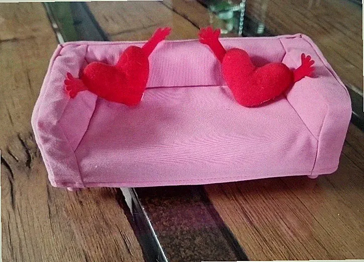 Ikea Sofa / Couch und 2 Herzkissen Puppenmöbel Pink Gebraucht