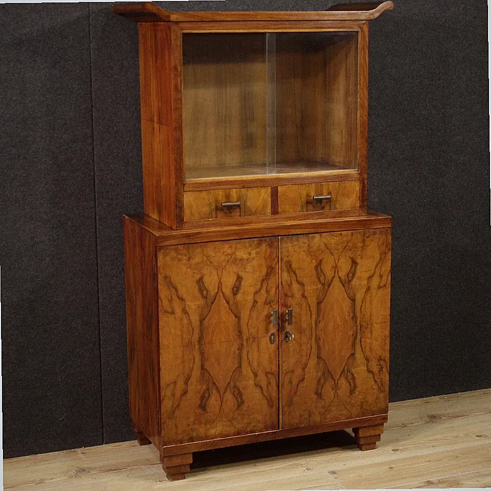 Art Deco Vitrine