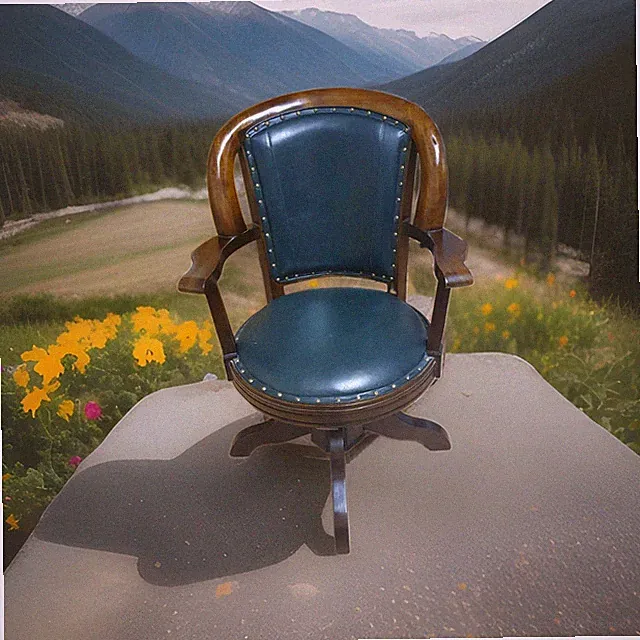 Klassischer Captauns Chair Sessel aus Wallnusfarbenen Holz und grünen Lederbezug