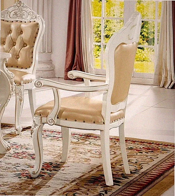 Klassischer Essszimmer Stuhl Möbel Lehnstuhl Barock Sessel Design Stühle