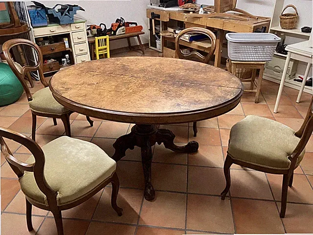Klassisches Esszimmer Tisch mit 4 Stühlen Barock Rokoko Stil Möbel
