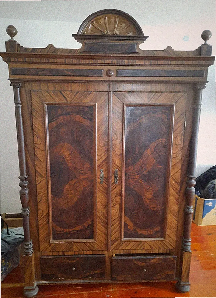 Kleiderschrank braun gebraucht