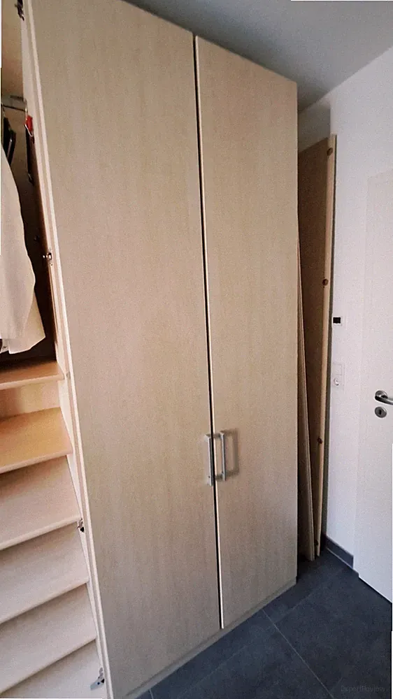 Kleiderschrank Drehtürenschrank Esche-Dekor 6 Türen von Höffner