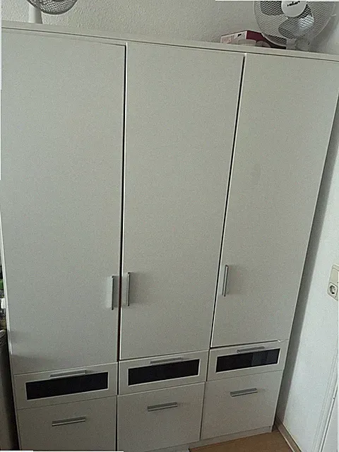 kleiderschrank gebraucht weiß