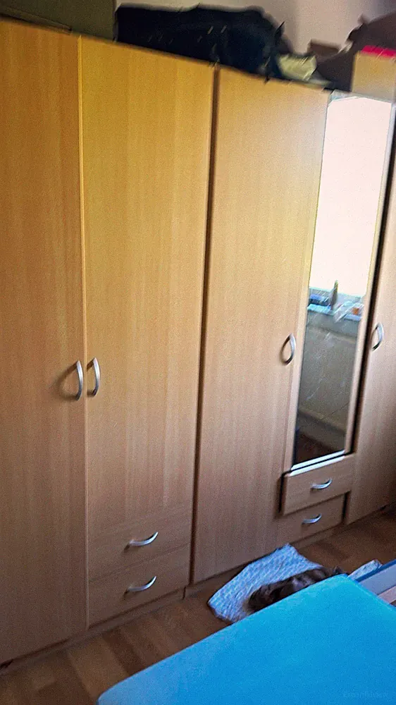 Kleiderschrank helles Holz/Beige 4 Türen Spiegel 2 Schubladen ca. 180x200x60