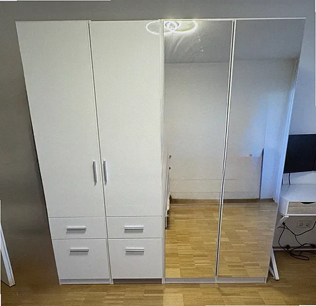 Kleiderschrank Mit Schubladen