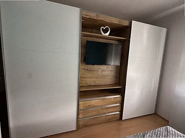 Kleiderschrank Weiß Braun Schiebetüren