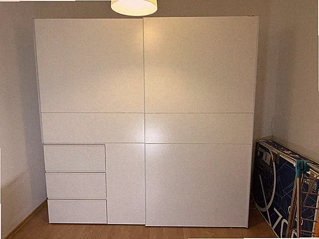 Kleiderschrank XXX-Lutz 2m X 2m