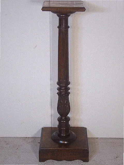 KM 585 Antike Blumensäule Kastanie massiv aus Frankreich um 1900