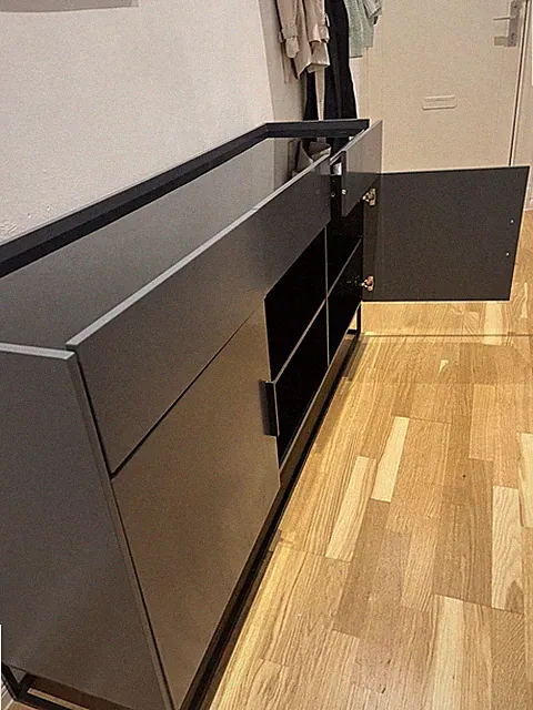 Kommode mit 3 Schubladen 2 Schränke 120 cm Sideboard weiß schwarz hochglanz