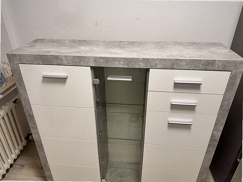Kommode Zu Verkaufen. Für 75€ + Selbstabholung.