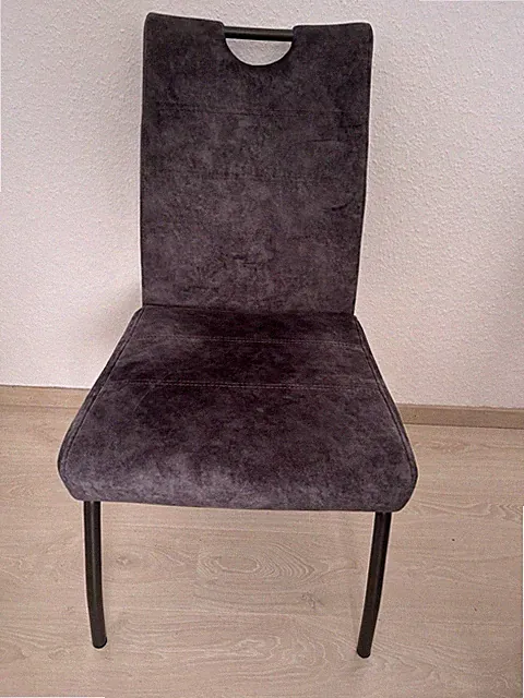 Küchenstuhl (Evelyn von Poco)