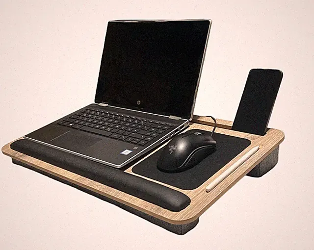 Laptoptisch mit Mauspad, Belüftung, Handyhalter, Stifteinkerbung - Bett & Couch