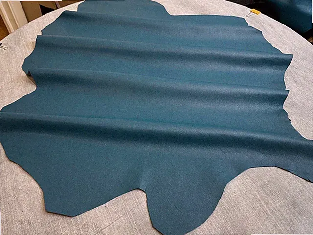LEDERFELLE,HELLE,,TÜRKISBLAU,,HN725-A