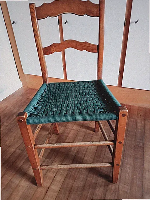 Leichter Eschenstuhl mit neuem Flechtsitz - Upcycling