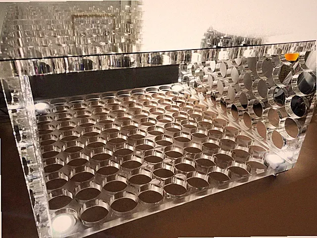 Luxus Designer Couchtisch Wohnzimmertisch Acrylglass VIP Unikat