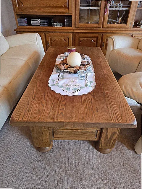 Massiver Couchtisch / Wohnzimmertisch Eiche rustikal 140 x 70 cm