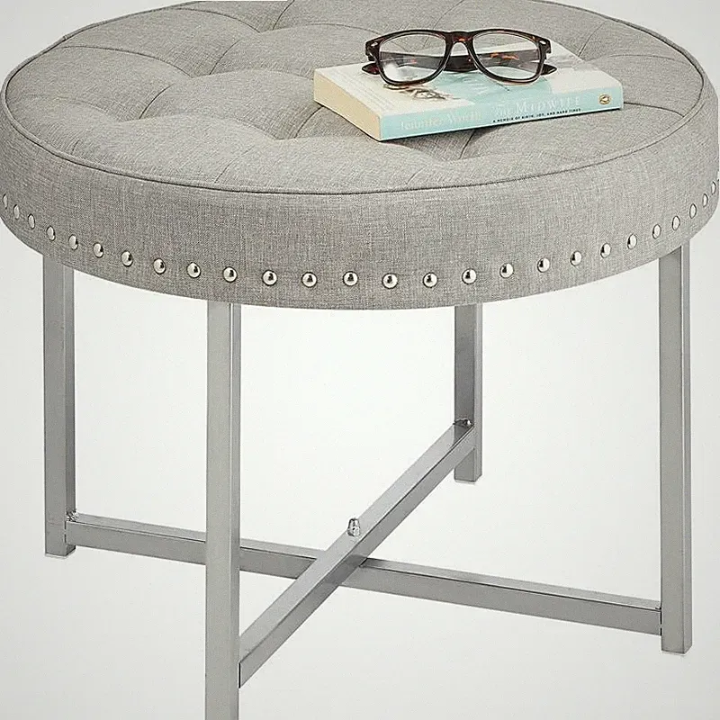 mDesign Sitzhocker Polsterhocker rund mit moderner Nietenverzierung grau silber