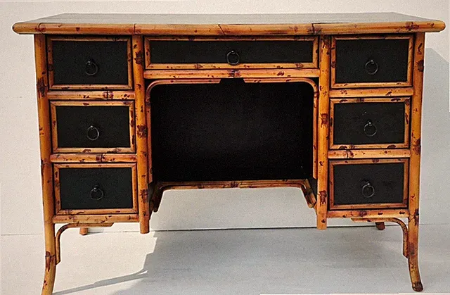 Mid Century Chinesischer Chippendale Bambus Podest Schreibtisch, Vintage Schreibtisch.