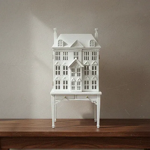 Miniatur Puppenstubenschrank: Holzschrank mit Doppeltür