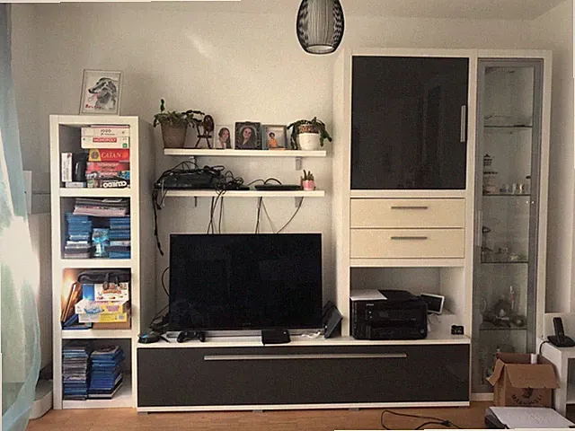 mobel Wohn und Esszimmer, teilweise mit Beleuchtung, gute Zustand