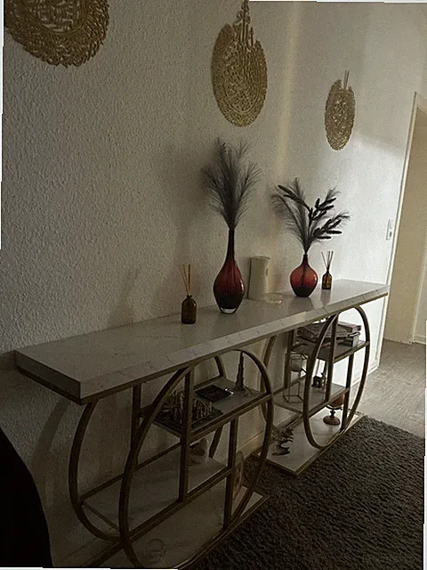 * Modell: Flurregal Modern * Farbe: Weiß/Gold* Neuware