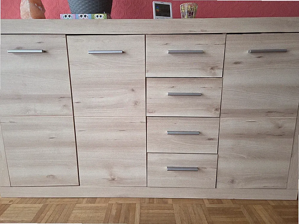 Moderne Kommode / Sideboard in Eiche-Optik – Viel Stauraum – Sehr guter Zustand