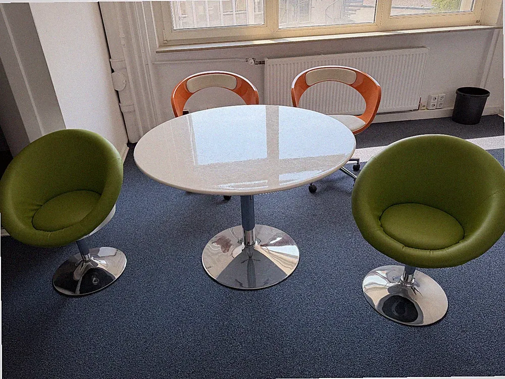 Moderner Besprechungstisch mit 4 Designstühlen - Weiß/Grün/Orange - Essgruppe