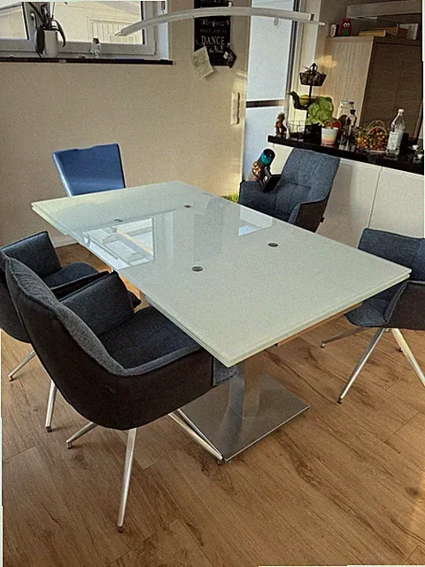 Moderner Esstisch aus Glas und Edelstahl - ausziehbar 1,60-2,50m - Dieter Knoll