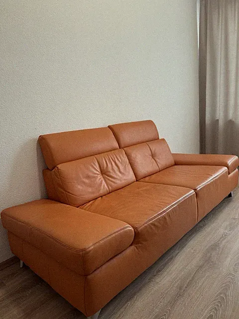 Modernes 2-Sitzer Sofa in Orange mit verstellbaren Kopfstützen