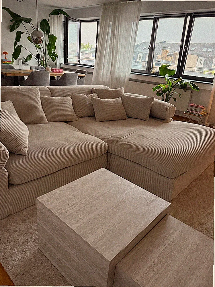 Möbel Höffner Wohnlandschaft / XXL Sofa Cord Beige – sehr guter Zustand