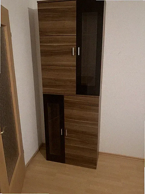 Möbel Vitrinenschränke und Lowboards