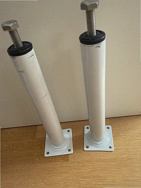 Möbelfüße, verstellbar, Metall, schwarze Füße, Möbelbein, Küchen, Bett, TV