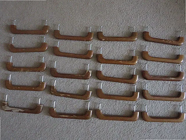 Möbelgriffe Schrankgriffe Holz braun
