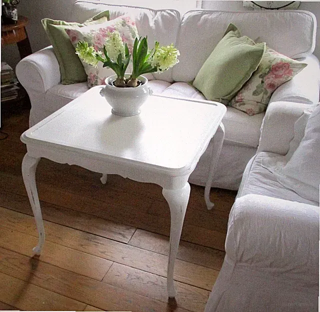 Original antiker Shabby - Beistelltisch - Landhausmöbel - weiß - Sofatisch