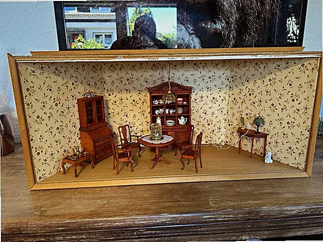 Original Mini Mundus Puppenhaus,konvolut mit Möbeln und Zubehör