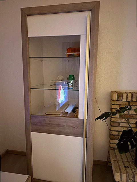 Poco Vitrin Holz Die Maße betragen B/H/T:133 x 161,8 x 53 cm,73,3 x 197 x 53 cm