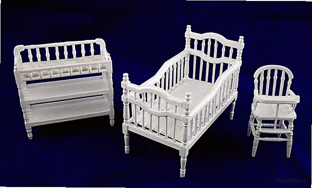 Puppenhaus Weiß Holz Viktorianisch Baby's Miniatur Kinderzimmermöbel Set 1:12