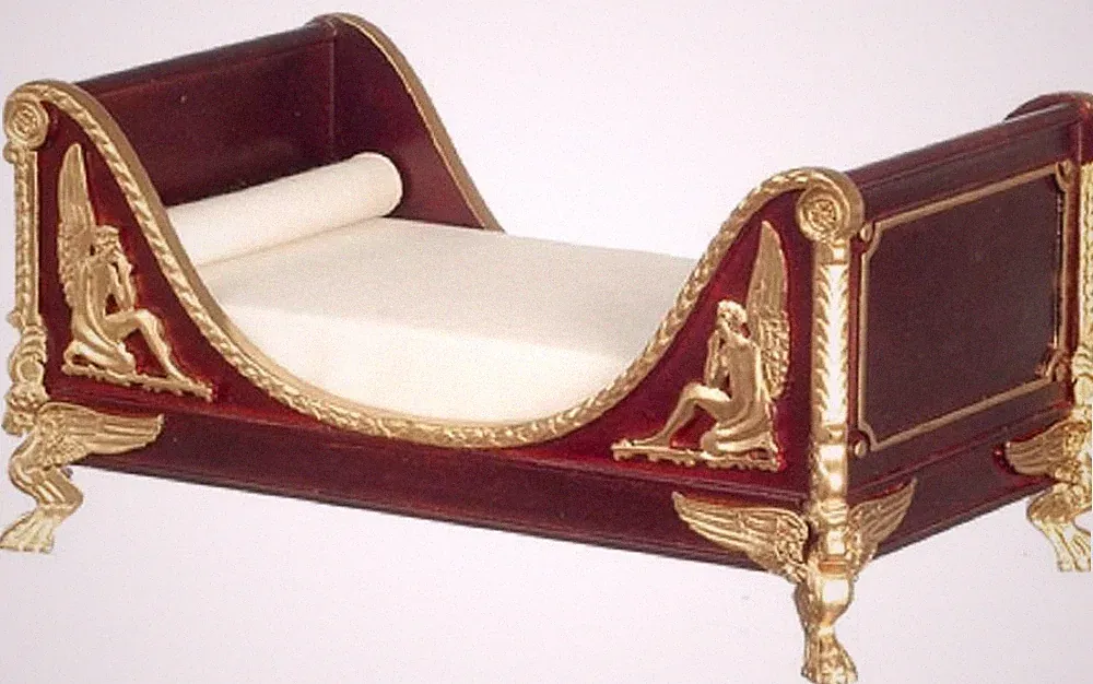 Puppenhaus Mahagoni Ferdinand II Einzel Schlittenbett JBM Miniaturmöbel 1:12