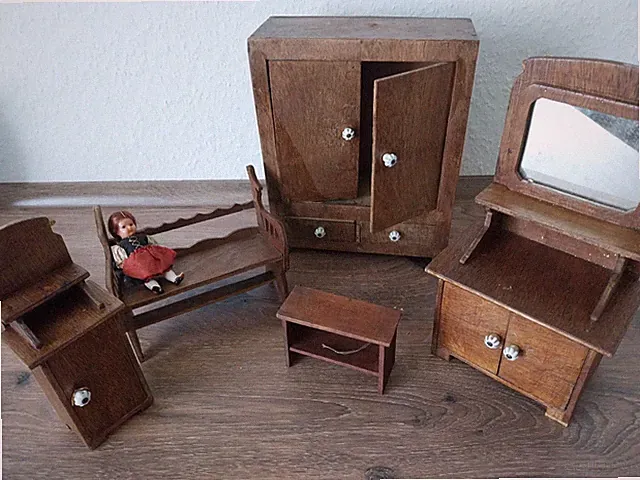 Puppenstuben Möbel
