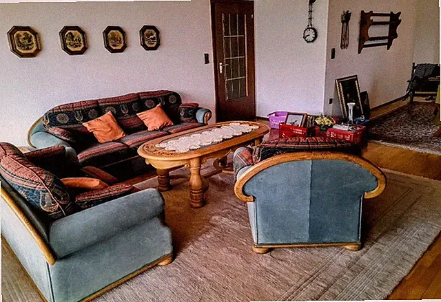Retro Sofagarnitur, vierteilig, Stoff,Leder, abstraktes Muster, Holz, Wohnzimmer