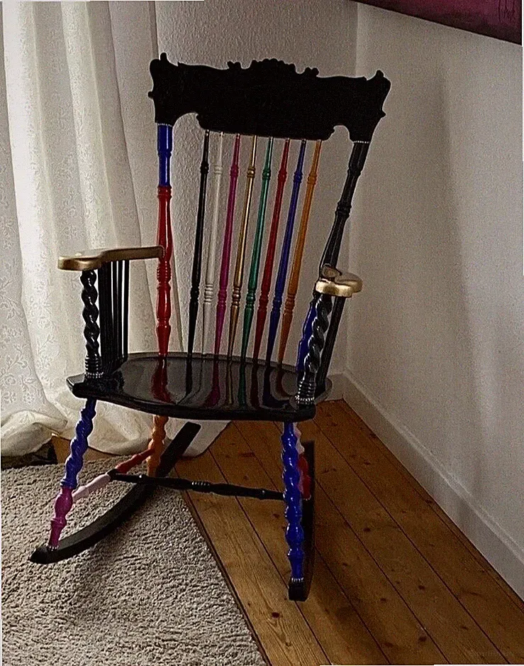 Schaukelstuhl Pop Art Design, Kunst schwarz-bunt