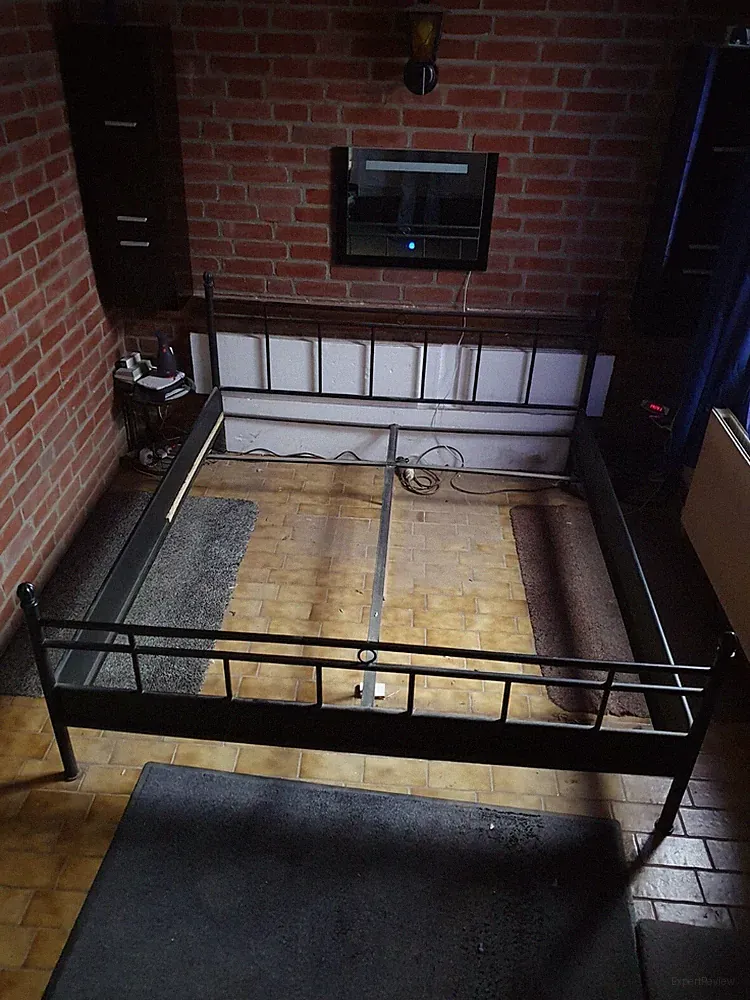 Schlafzimmerbett Metallbett Bettgestell Bett Doppelbett + Lattenrost