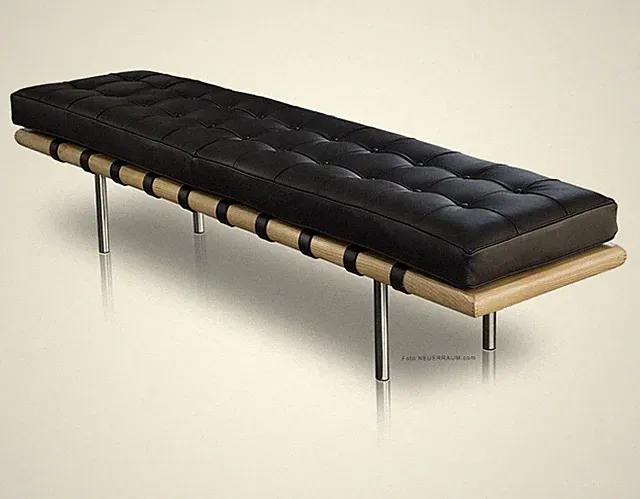 Schmale Bauhaus Lederbank schwarzes Leder auf Esche Massivholz 130 cm.
