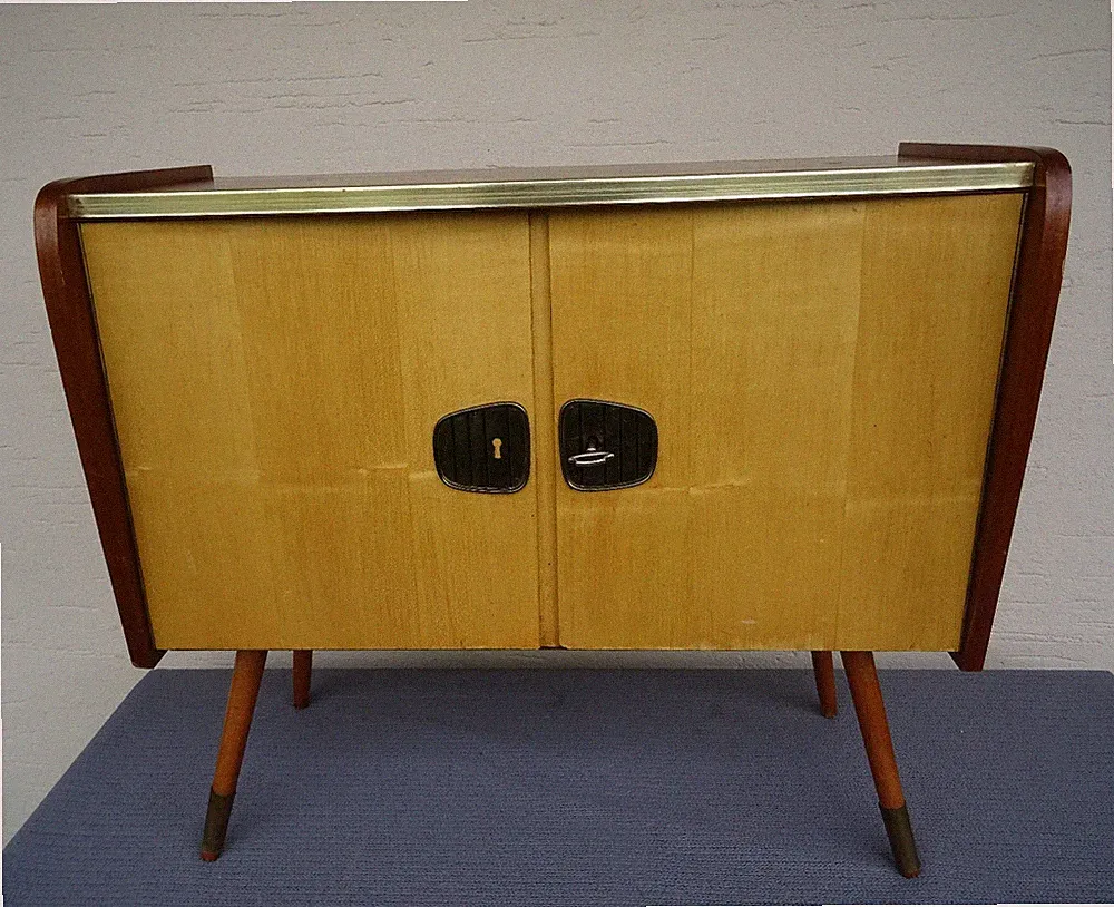 Schränkchen Original 50er Jahre Kommode, Sideboard, zierliches Flurmöbel m Füßen