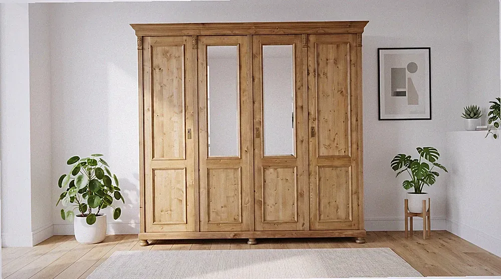 Schrank, Kleiderschrank im Landhaus, Vintage, antik, shabby-chic Stil